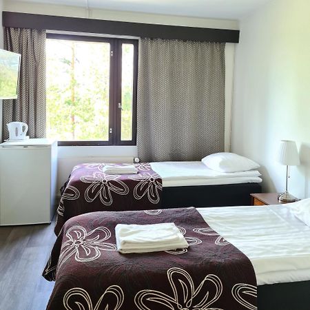 Hotel Julie Йоэнсуу Экстерьер фото