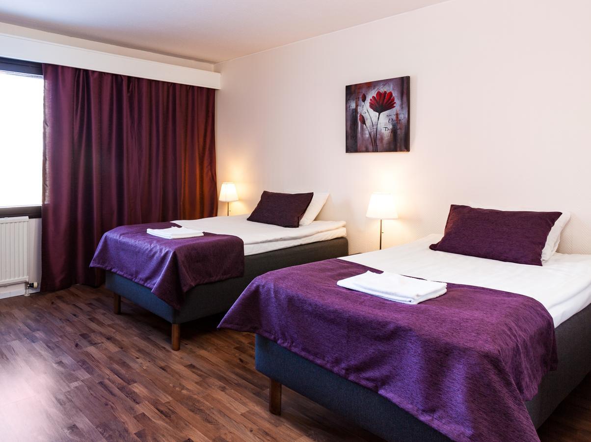 Hotel Julie Йоэнсуу Экстерьер фото